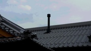 天井裏煙突工事②